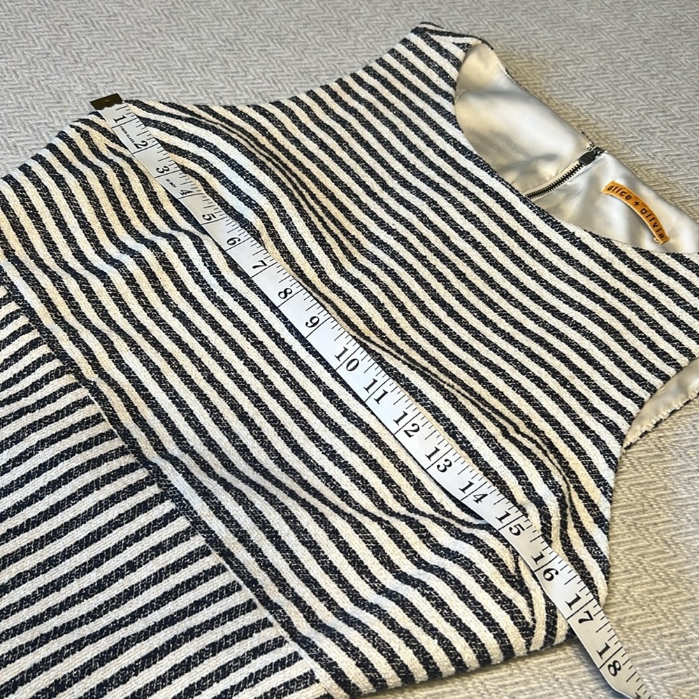 Alice + Olivia Striped Sleeveless Dress with cute back detail. Size XS/S. - Picture 7 of 16